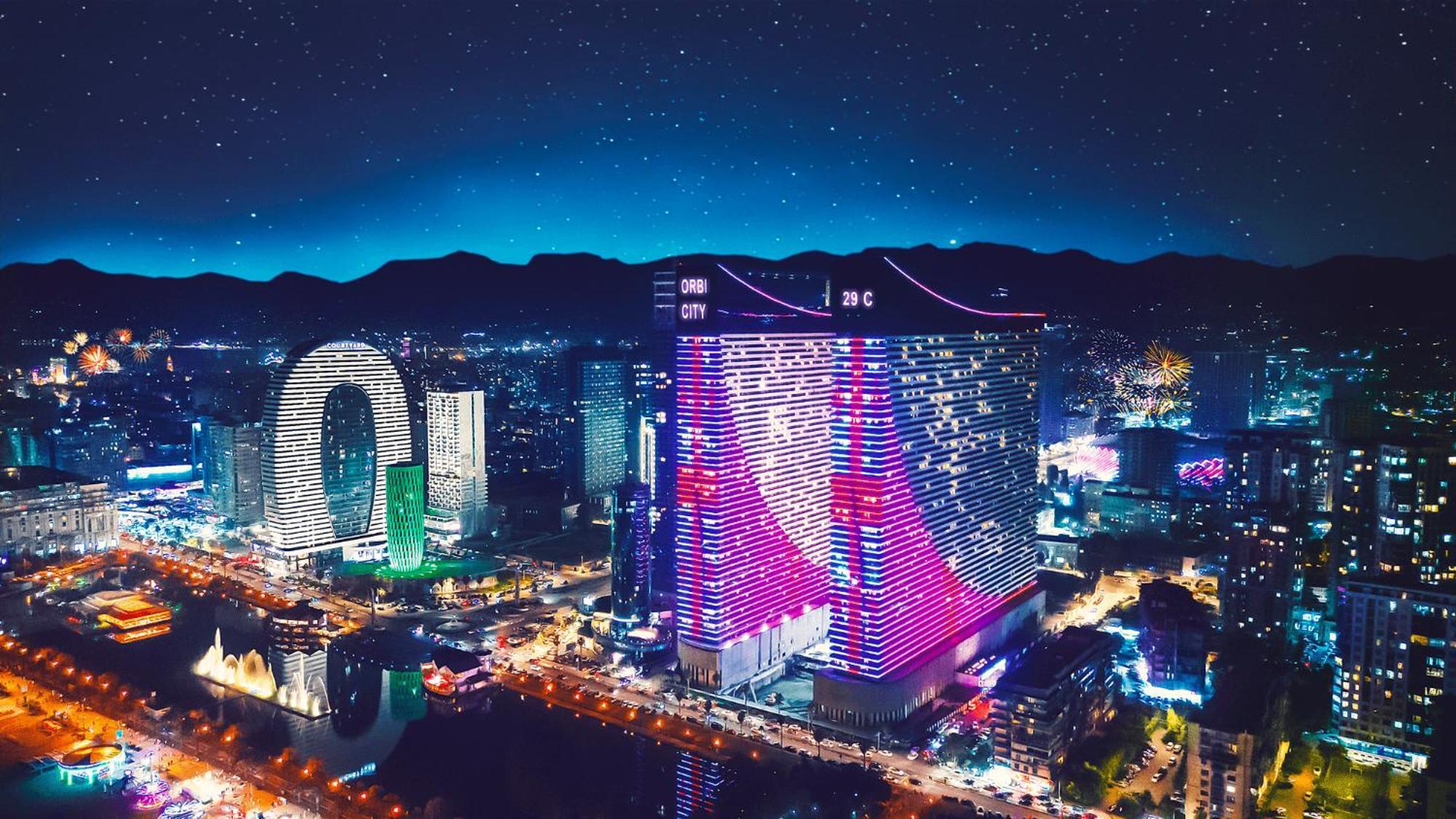 Orbi City Batumi Star Aparthotel Esterno foto