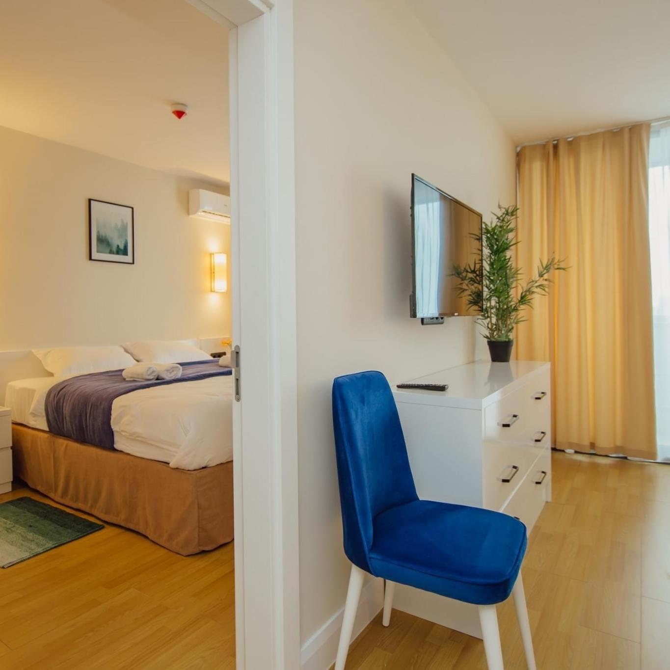 Orbi City Batumi Star Aparthotel Esterno foto