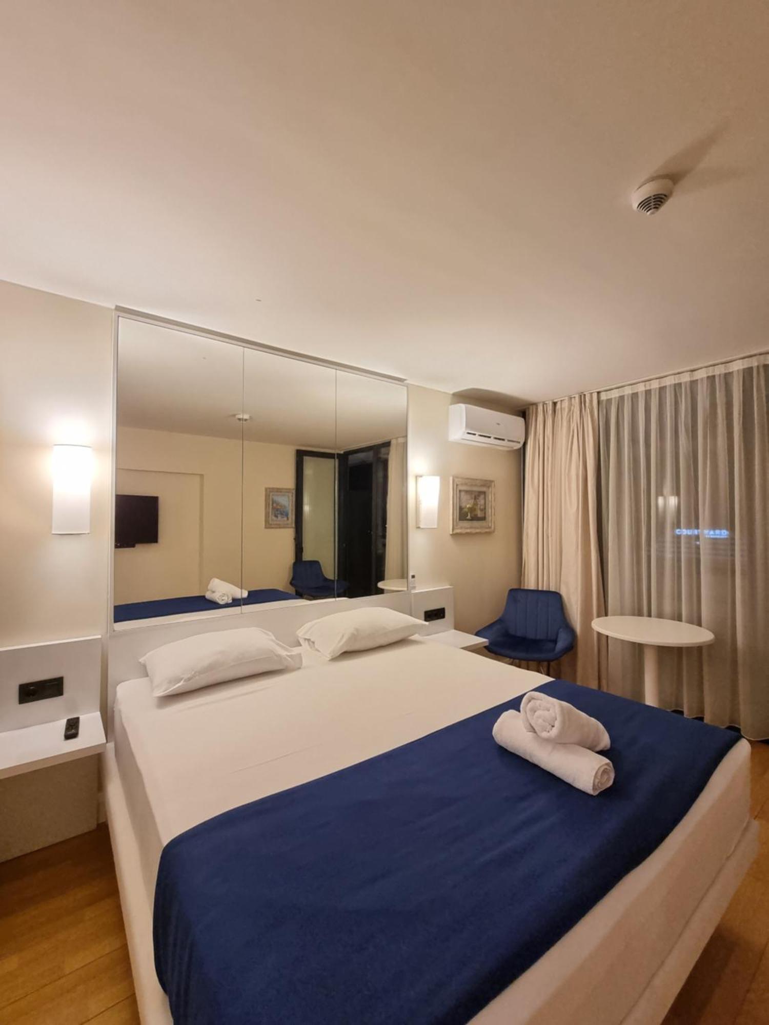 Orbi City Batumi Star Aparthotel Esterno foto